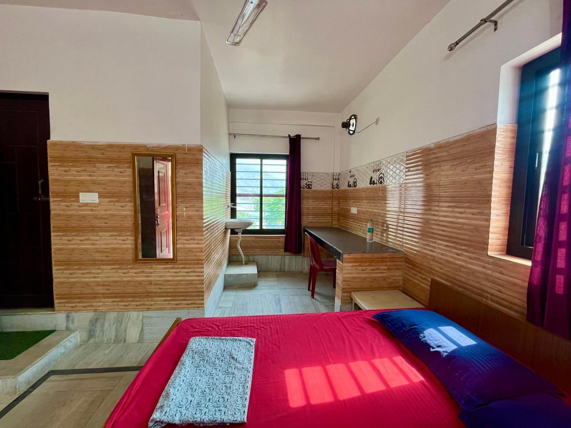 Laxmi Lodge Rishīkesh Zewnętrze zdjęcie